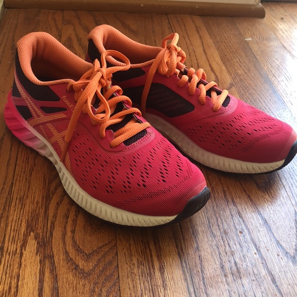 ASICS running shoe size 5.5 fuzeX Lyte - Picture 2 of 10